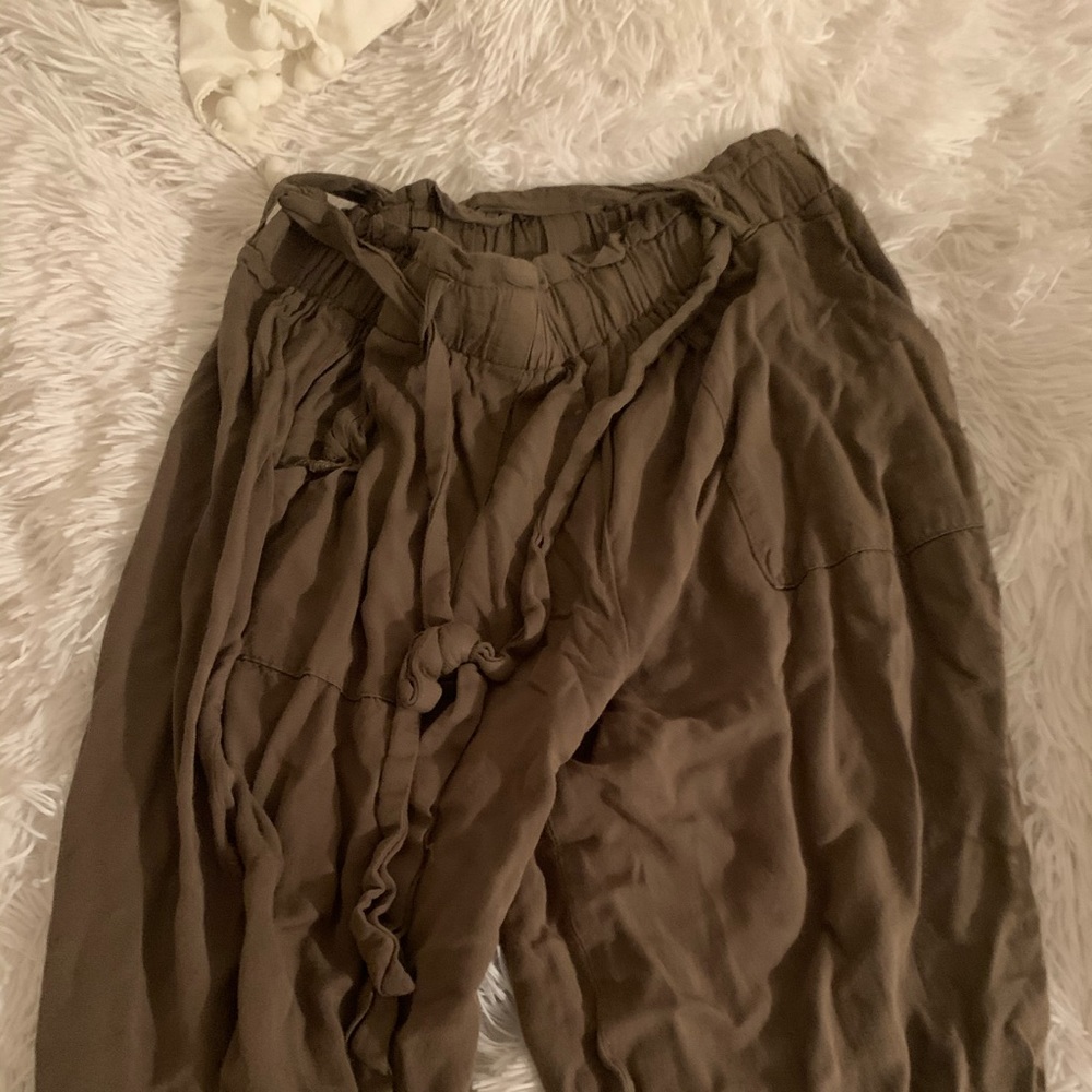 Flowy green pants
